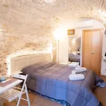 Piccola Pietra Bianca Gasthof Giovinazzo
