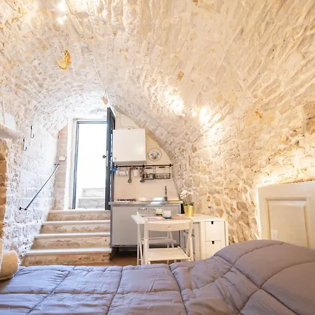 Piccola Pietra Bianca Affittacamere Giovinazzo